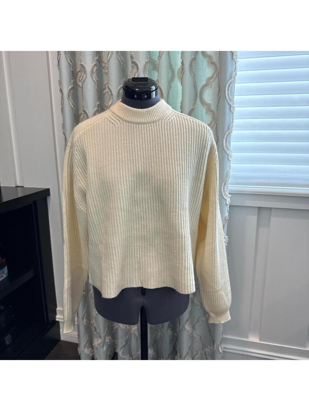 Bershka Women's Cream Jumper
